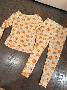 Essentials Cream Pumpkin Print Soft Knit 3T Pajama Set